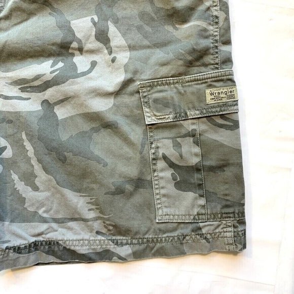 Vintage Wrangler HERO Camo Cargo Shorts Mens 38 Camouflage Hunt‎ Outdoor - Picture 4 of 10